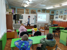 "Чем рисуют художники" "Чем рисуют художники".